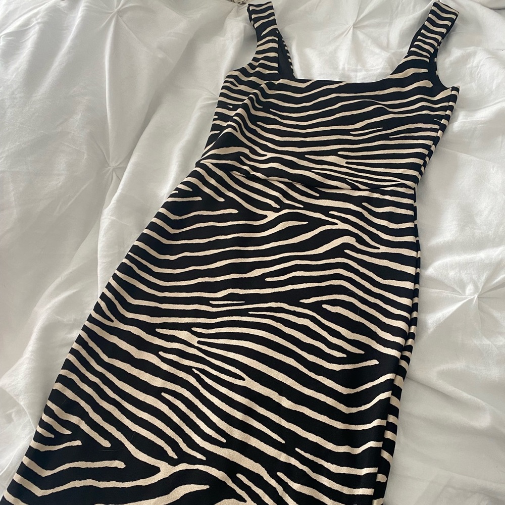XS black and crème strip dress
